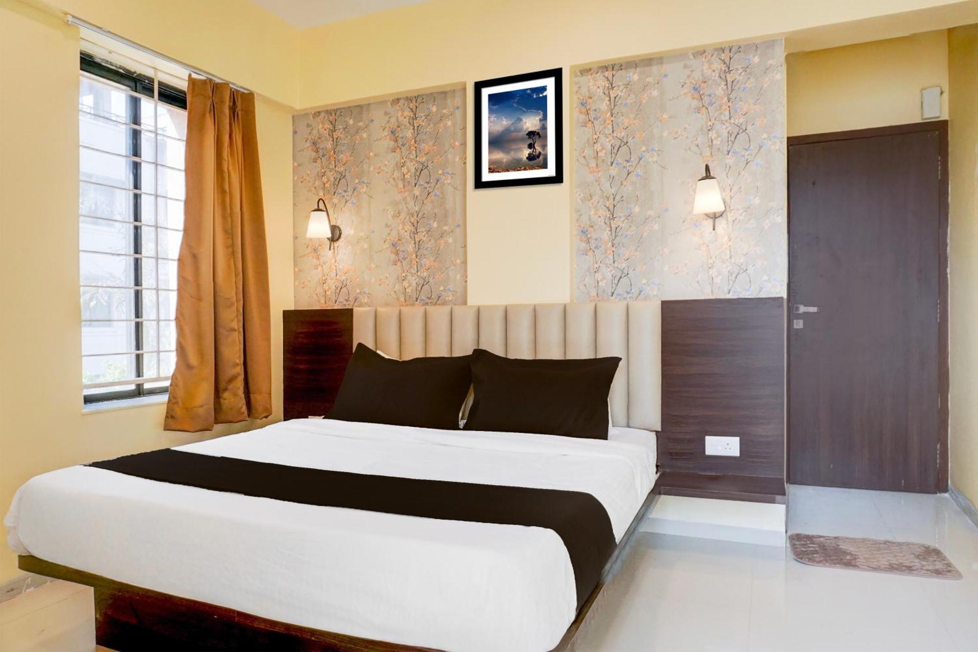 Super Collection O Veerbhadra Nagar Baner Hotel Meribel Village Bagian luar foto